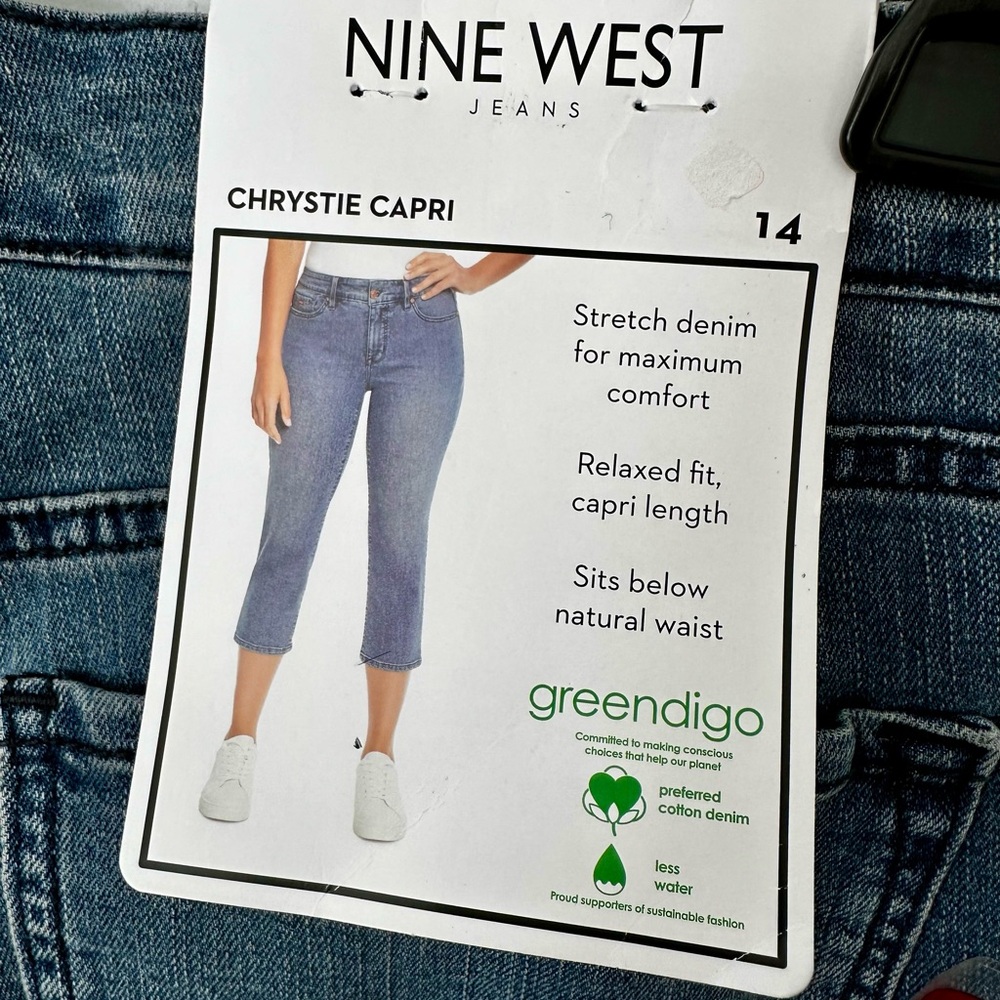 Nine West Women's Straight-Leg Jean Capris - Picture 4 of 5
